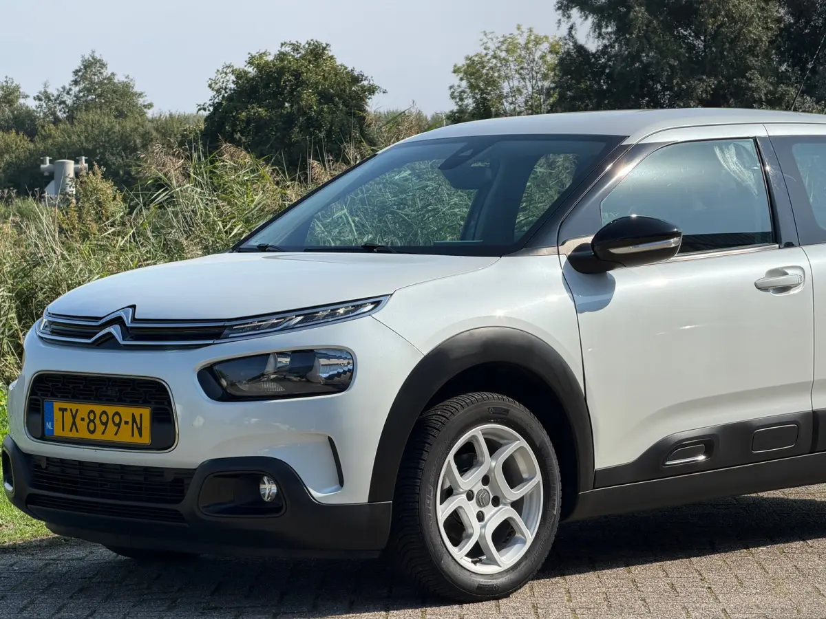 1.2 PureTech 110pk Business - Blanc Nacré - Carplay/Cruise/Camera