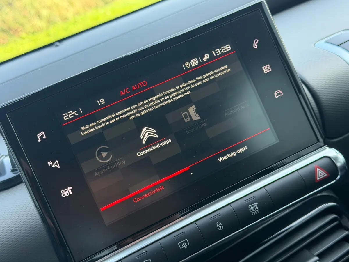 1.2 PureTech 110pk Business - Blanc Nacré - Carplay/Cruise/Camera