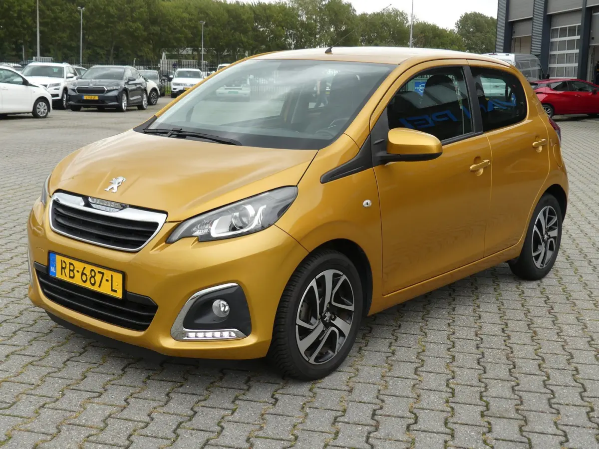 1.0 e-VTi Allure Automaat / Camera / Climate Control