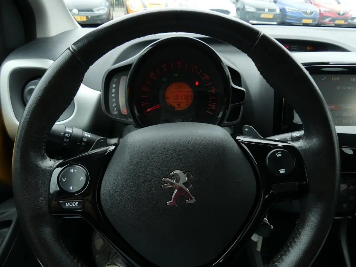 1.0 e-VTi Allure Automaat / Camera / Climate Control