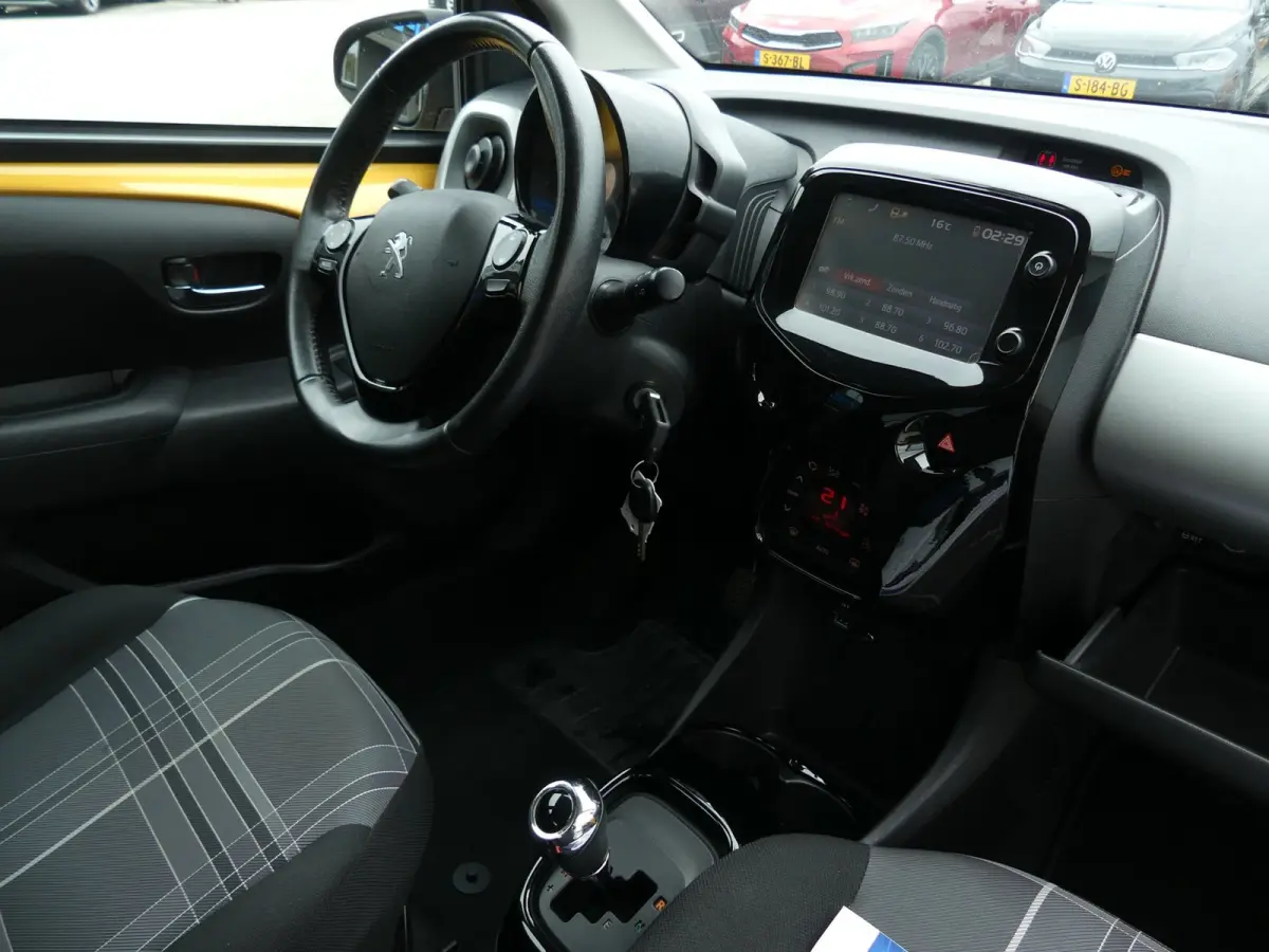 1.0 e-VTi Allure Automaat / Camera / Climate Control
