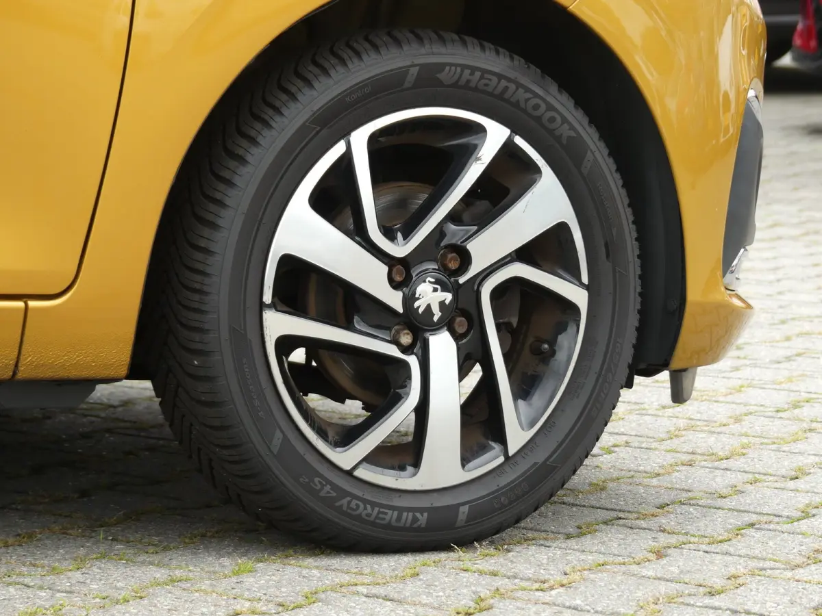 1.0 e-VTi Allure Automaat / Camera / Climate Control