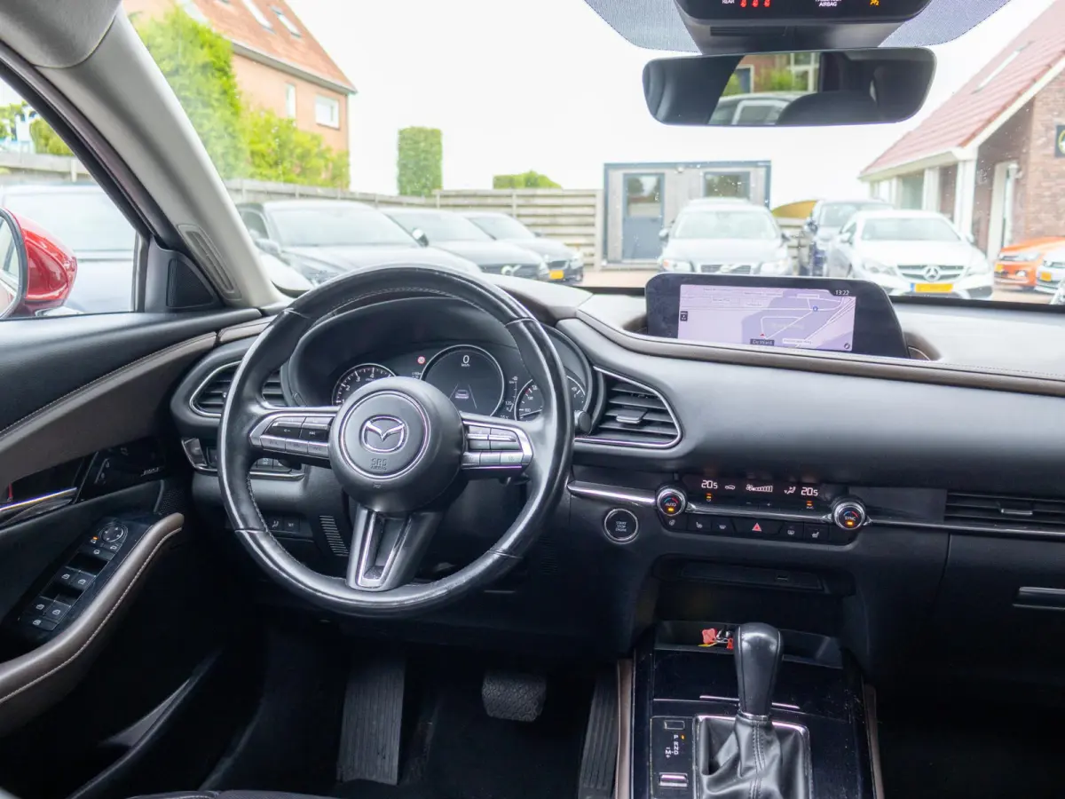 2.0 e-SkyActiv-X M Hybrid Luxury ACC Keyless Leder Stuur/ Stoelverwarming