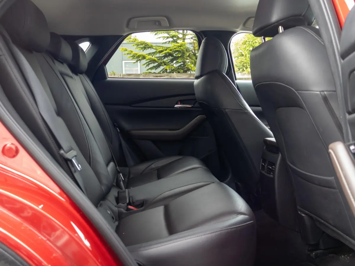 2.0 e-SkyActiv-X M Hybrid Luxury ACC Keyless Leder Stuur/ Stoelverwarming
