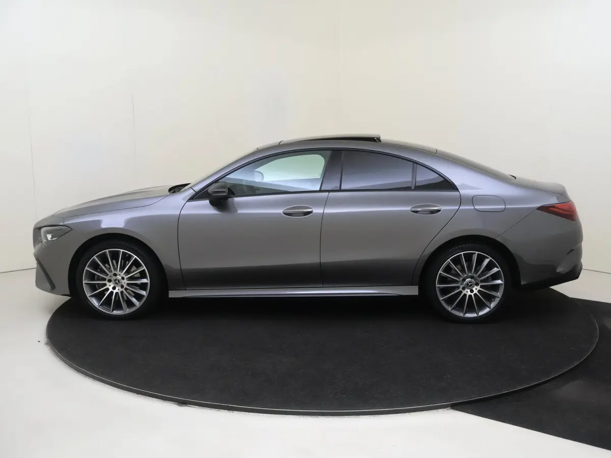 250 e AMG Line Facelift /Panoramadak /Night-Pakket /19 Inch /CarPlay