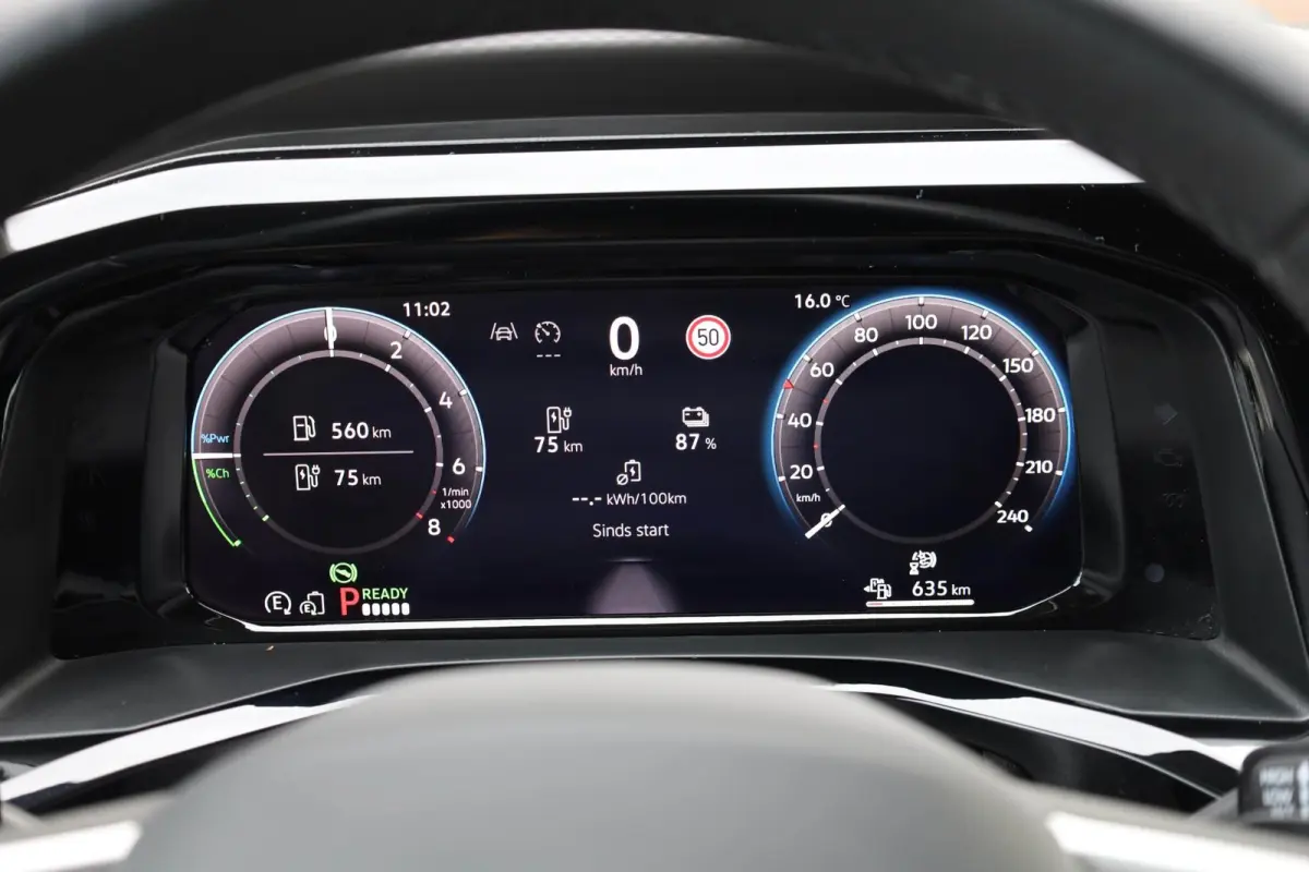 California Coast 1.5 TSI eHybrid 245pk DSG 4MOTION | Trekhaak Wegklapbaar | Cruise Control | Voorstoelen Verwarmd