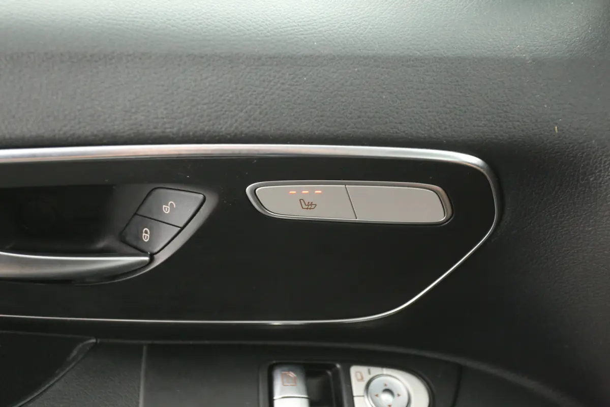 114 CDI Lang | Automaat | Airco | Cruise | Carplay | 3 Zits | Trekhaak