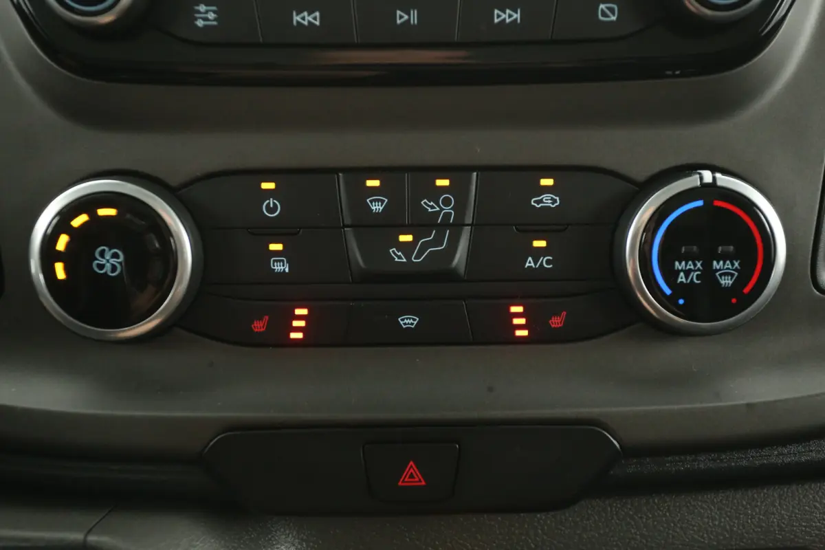PHEV L1H1 | Airco | Cruise | Camera | 3 Zits | Carplay | LED | 2xSchuifdeur | Parkeersens.