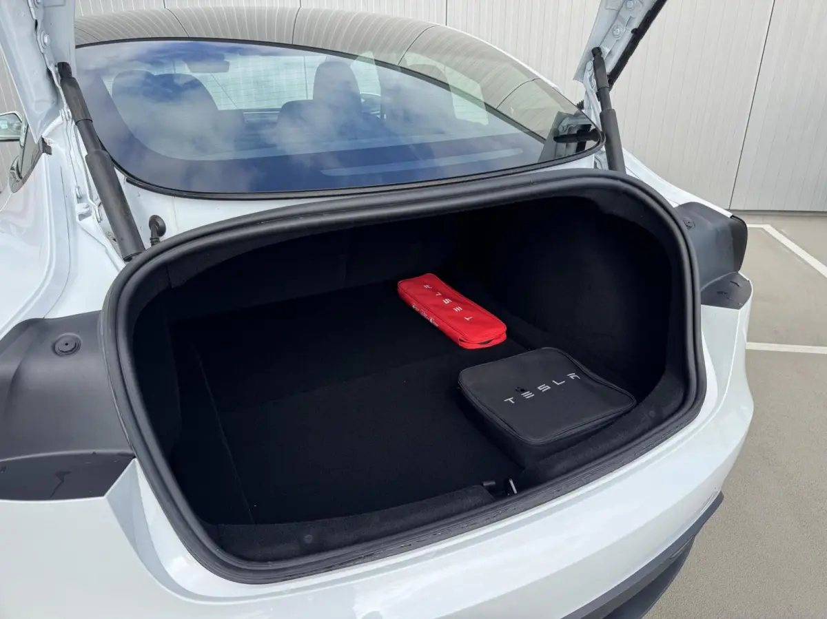 RWD 60 kWh Premium|Highland|NL-Auto