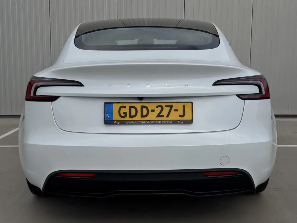 RWD 60 kWh Premium|Highland|NL-Auto