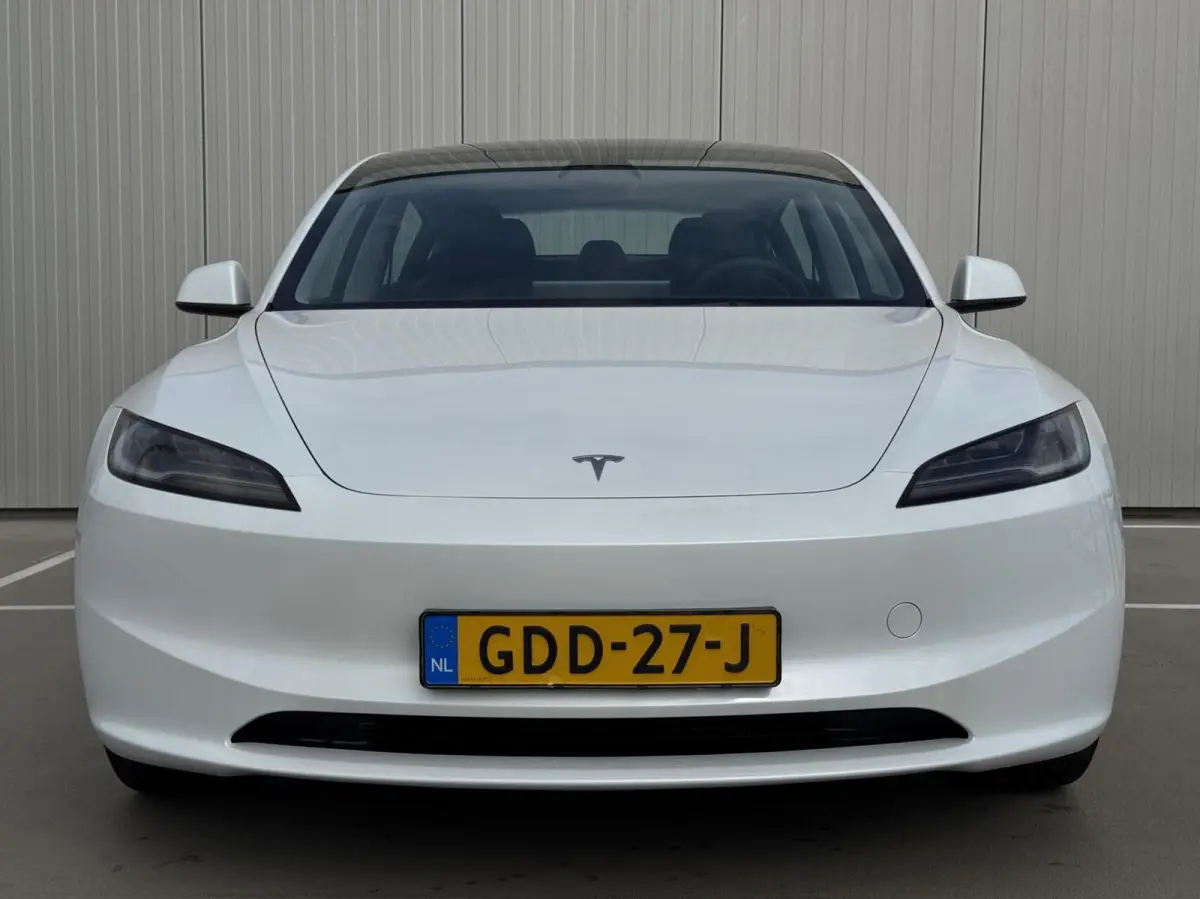 RWD 60 kWh Premium|Highland|NL-Auto