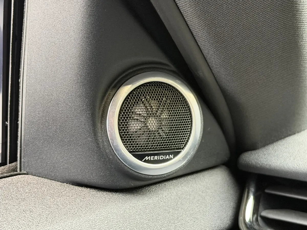 1.5 P300e AWD R-Dynamic S Leder Panoramadak 360 Gr. Camera 20 Inch Meridian Sound-System Carplay