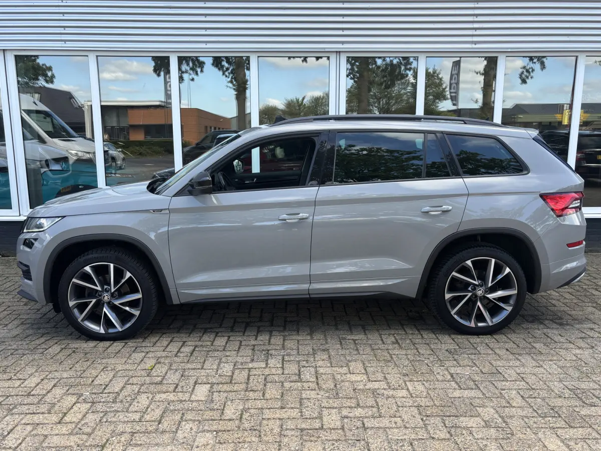 1.5 TSI Sportline Business 7p. | Trekhaak | Pano | Sfeerverlichting | Apple Carplay | Stoelverwarming