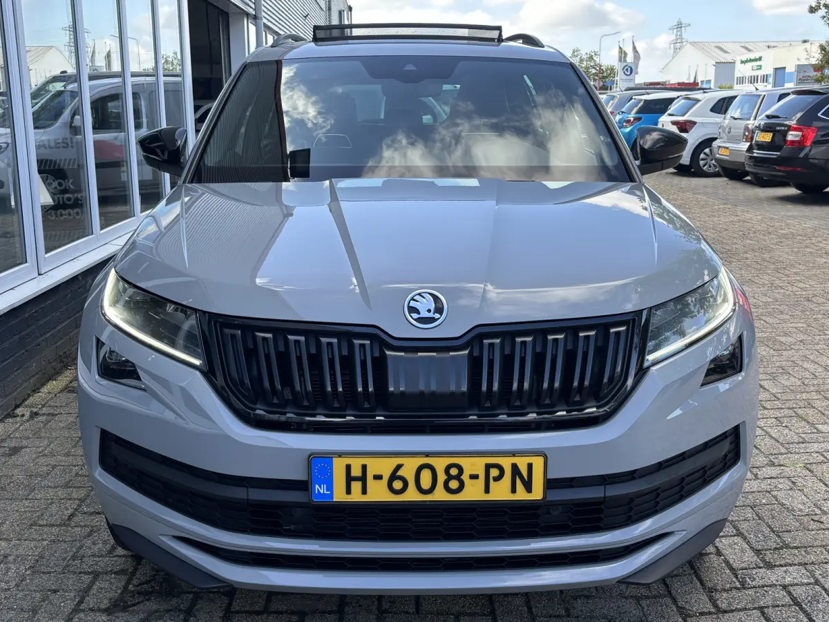 1.5 TSI Sportline Business 7p. | Trekhaak | Pano | Sfeerverlichting | Apple Carplay | Stoelverwarming