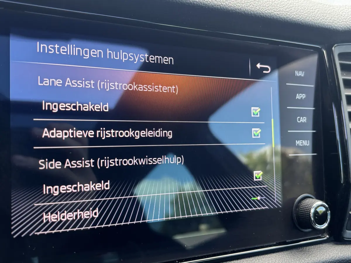 1.5 TSI Sportline Business 7p. | Trekhaak | Pano | Sfeerverlichting | Apple Carplay | Stoelverwarming