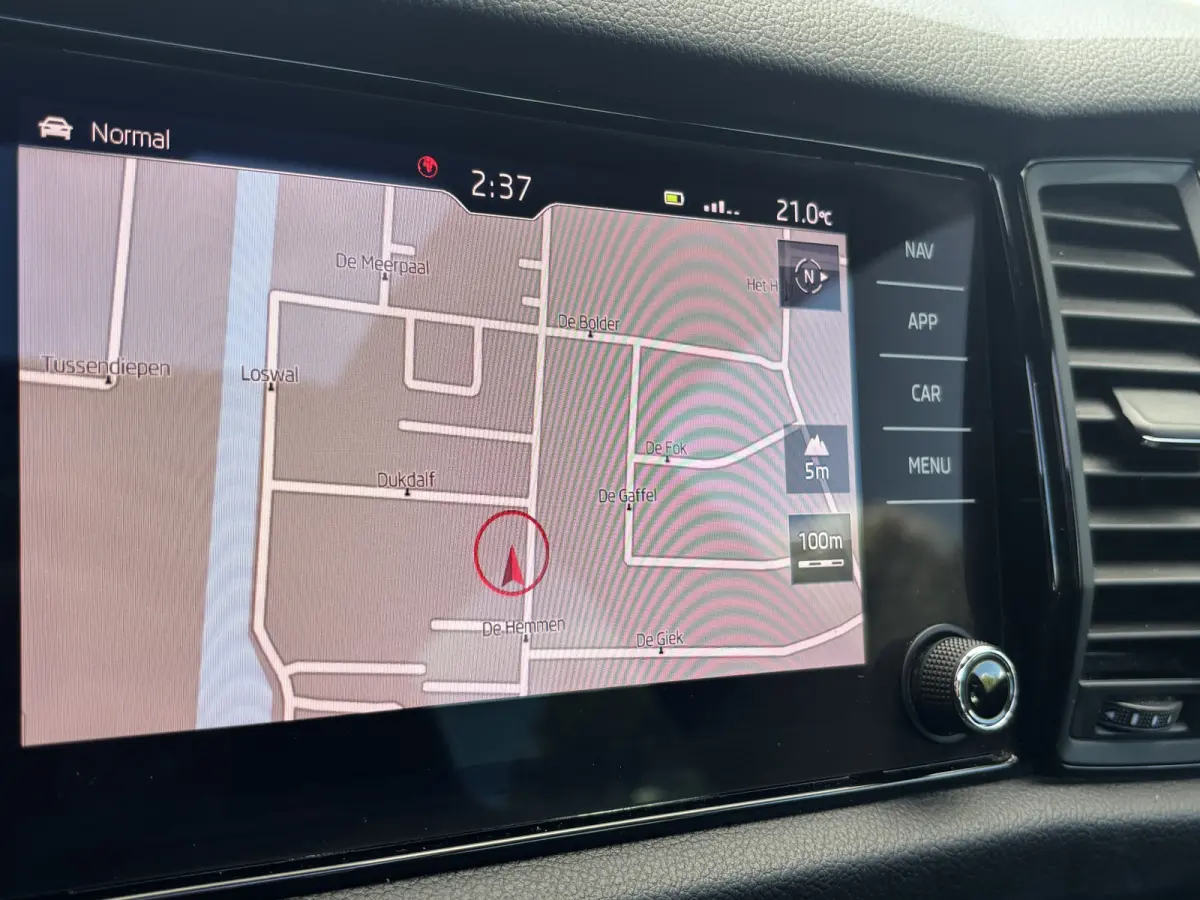 1.5 TSI Sportline Business 7p. | Trekhaak | Pano | Sfeerverlichting | Apple Carplay | Stoelverwarming