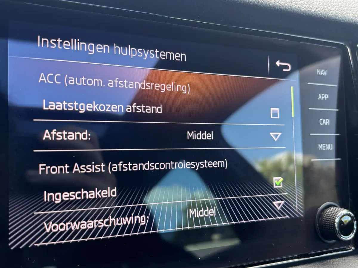 1.5 TSI Sportline Business 7p. | Trekhaak | Pano | Sfeerverlichting | Apple Carplay | Stoelverwarming