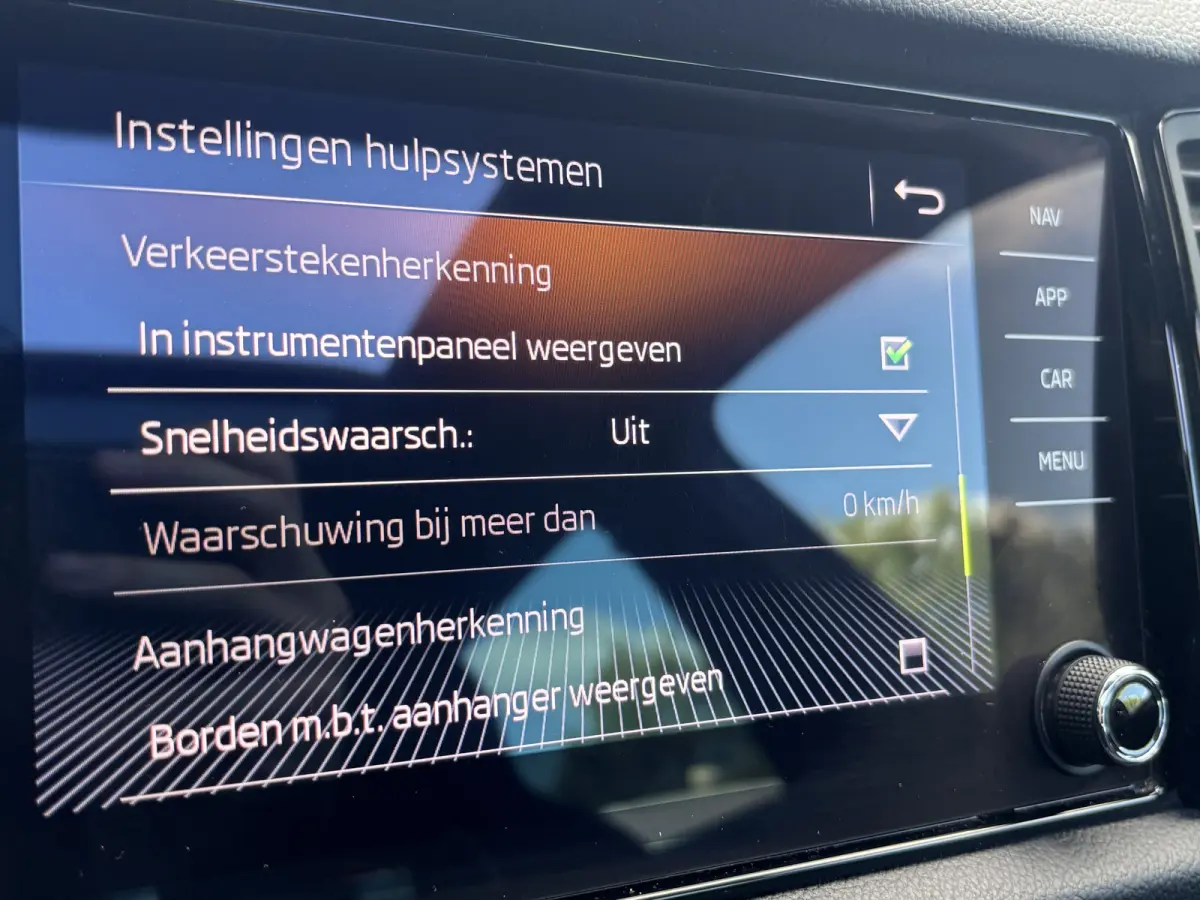 1.5 TSI Sportline Business 7p. | Trekhaak | Pano | Sfeerverlichting | Apple Carplay | Stoelverwarming