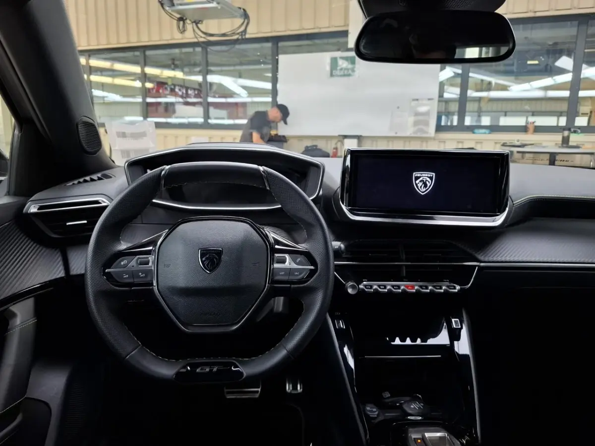 1.2 Hybrid 145 GT | Automaat | Navigatie | Camera voor + achter | 18 Inch | Apple carplay | NL auto |