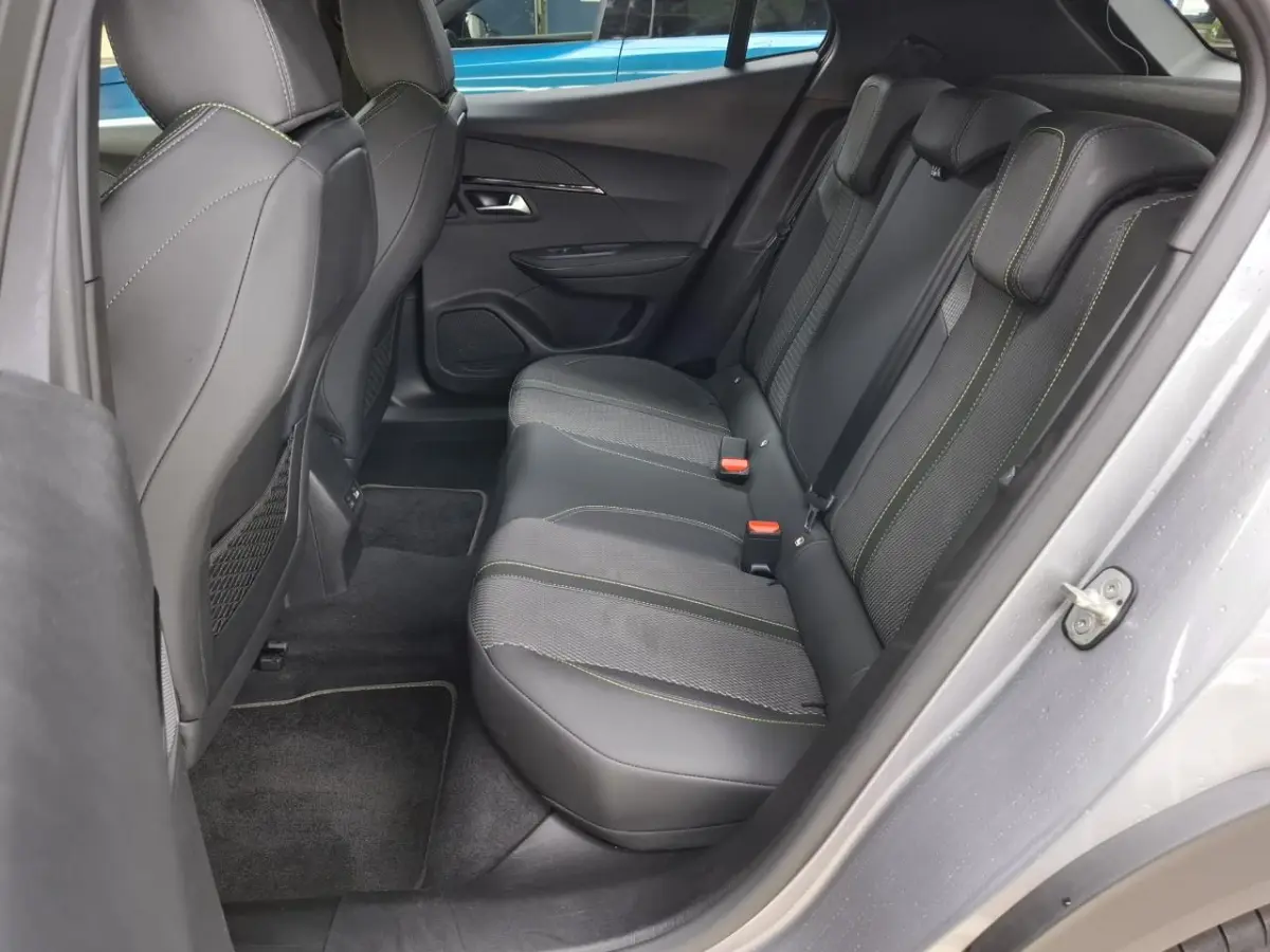 1.2 Hybrid 145 GT | Automaat | Navigatie | Camera voor + achter | 18 Inch | Apple carplay | NL auto |