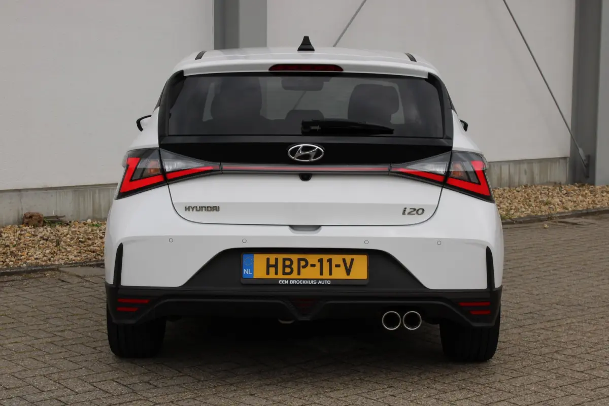 1.0 T-GDI N Line / Navigatie via Carplay / Camera / Stuur -en Stoelverwarmd / Parkeersensoren / LED / ECC / 17'' LMV