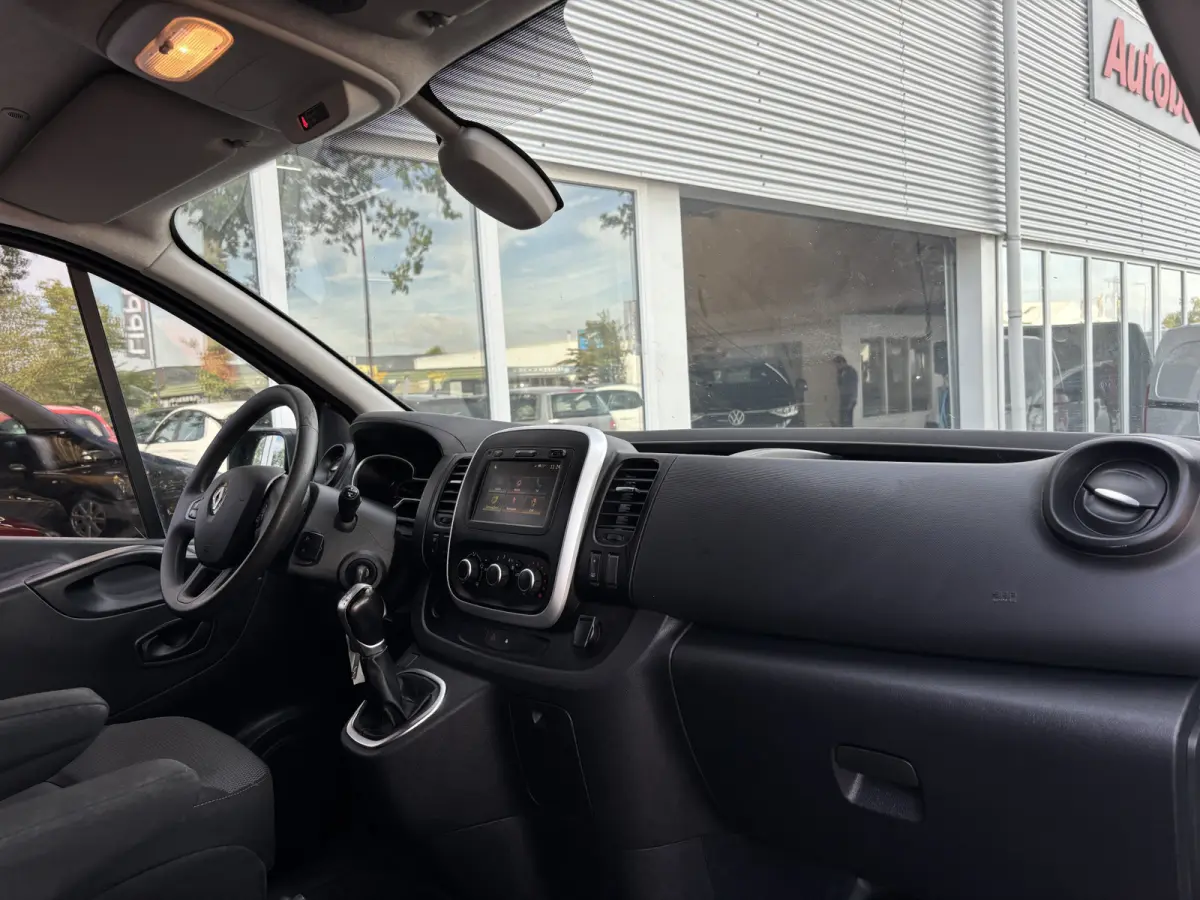 2.0 dCi 145 T29 L2H1 DC Comfort | Dubbel Cabine | Automaat | Trekhaak | Achterruitrij Camera