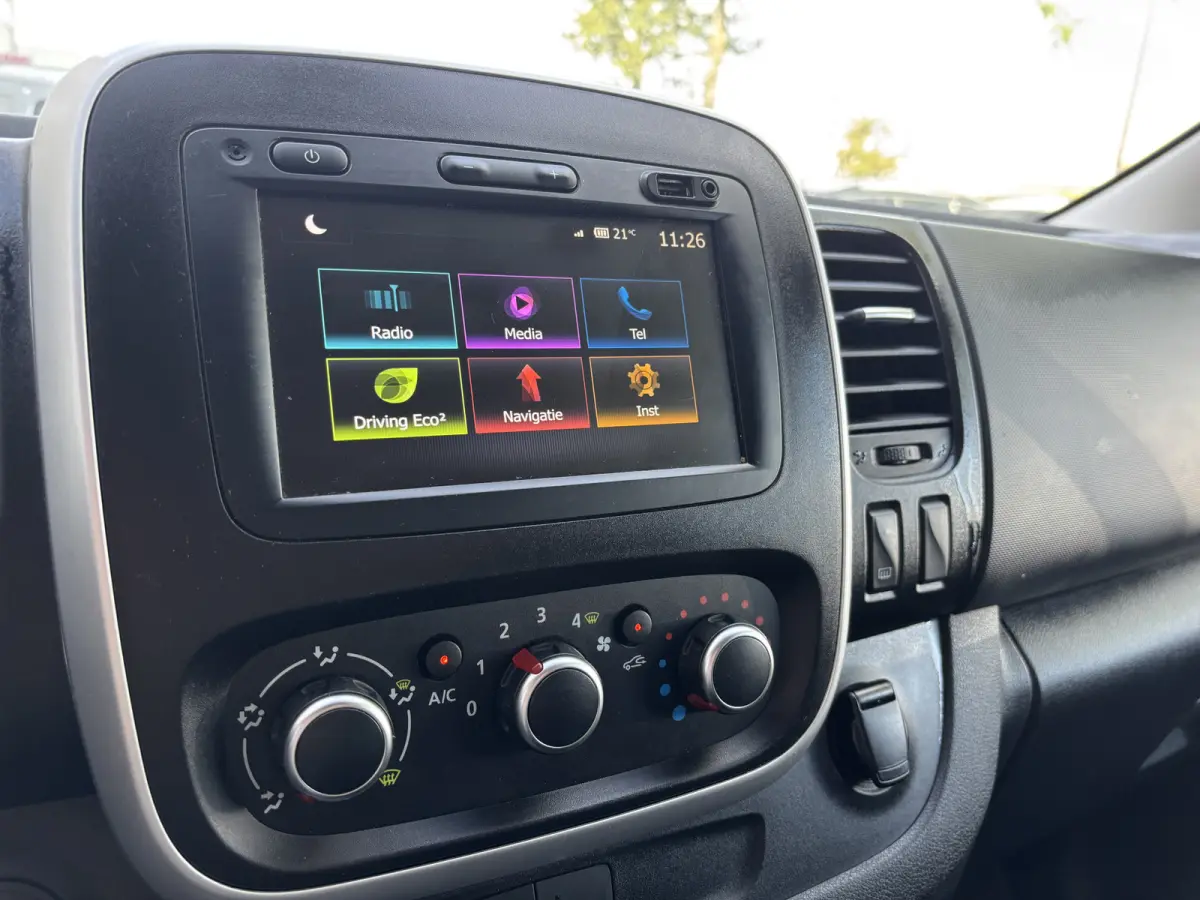 2.0 dCi 145 T29 L2H1 DC Comfort | Dubbel Cabine | Automaat | Trekhaak | Achterruitrij Camera