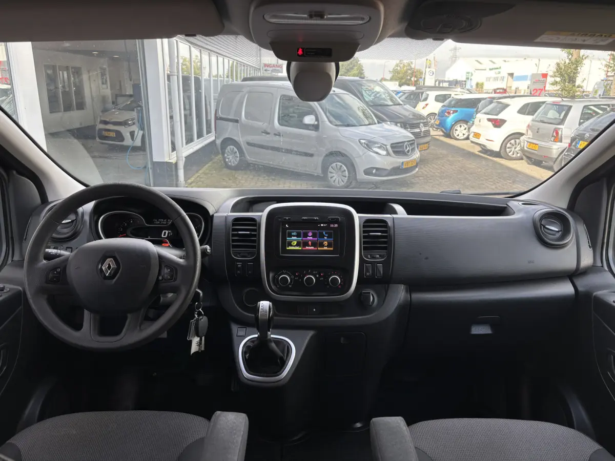 2.0 dCi 145 T29 L2H1 DC Comfort | Dubbel Cabine | Automaat | Trekhaak | Achterruitrij Camera
