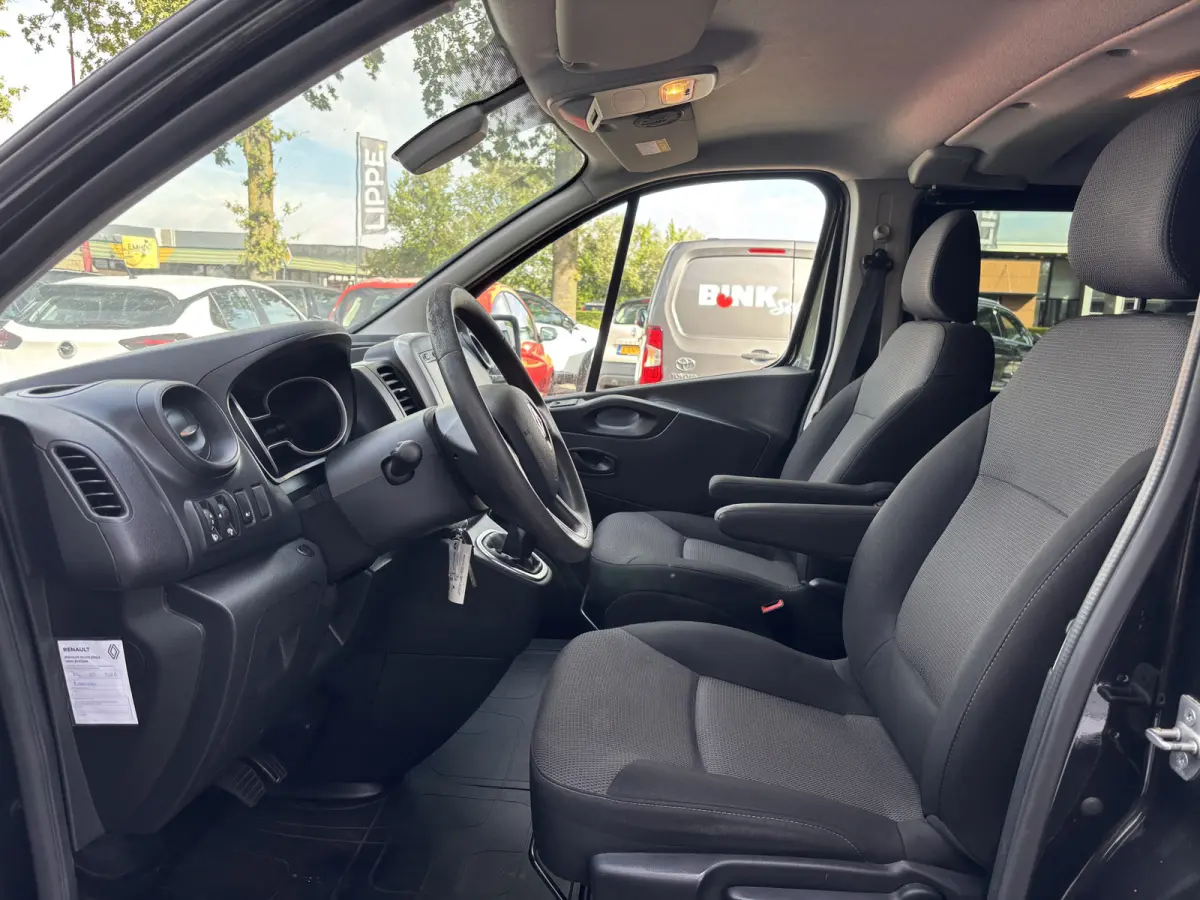 2.0 dCi 145 T29 L2H1 DC Comfort | Dubbel Cabine | Automaat | Trekhaak | Achterruitrij Camera