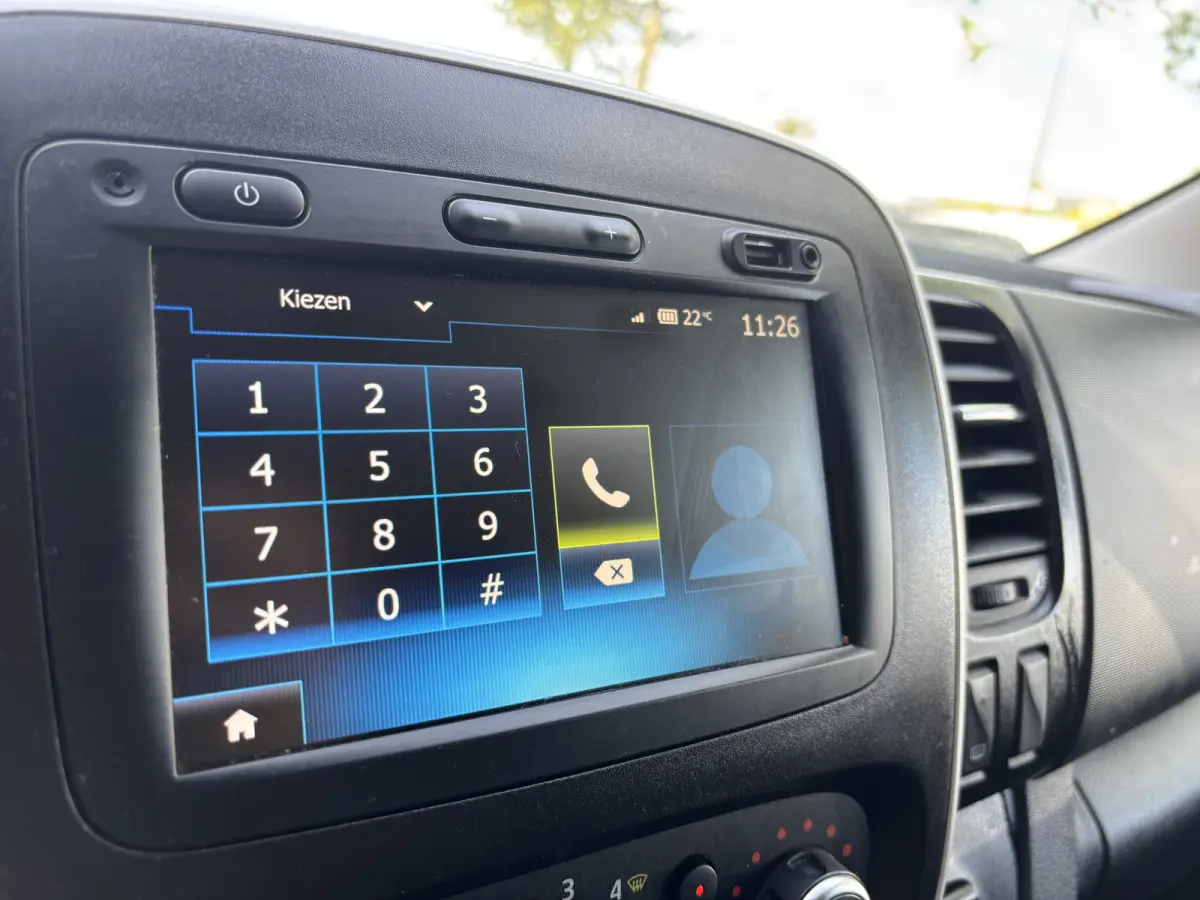 2.0 dCi 145 T29 L2H1 DC Comfort | Dubbel Cabine | Automaat | Trekhaak | Achterruitrij Camera