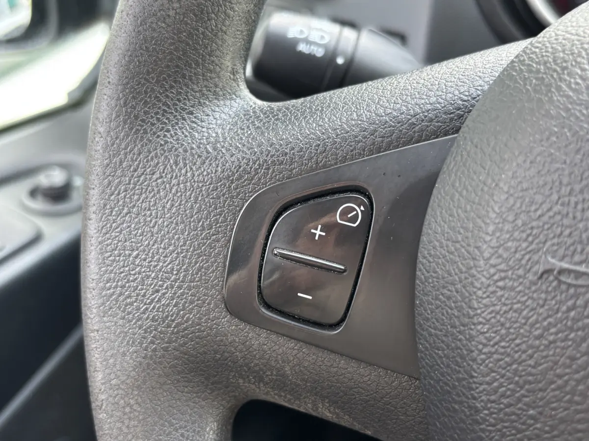 2.0 dCi 145 T29 L2H1 DC Comfort | Dubbel Cabine | Automaat | Trekhaak | Achterruitrij Camera