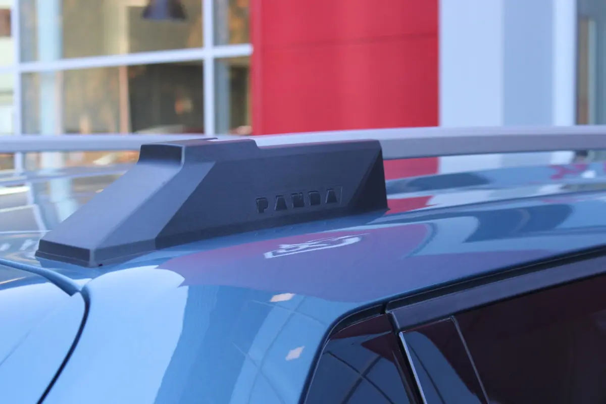 LA PRIMA 11 kW 44 kWh | WINTER PACK: (VERWARMBARE VOORSTOELEN, VERWARMBAAR STUURWIEL, VERWARMBARE VOORRUIT) | 17" LICHTMETALEN VELGEN "GLOSSY BLACK" | ELEKTRISCH INKLAPBARE BUITENSPIEGELS | 