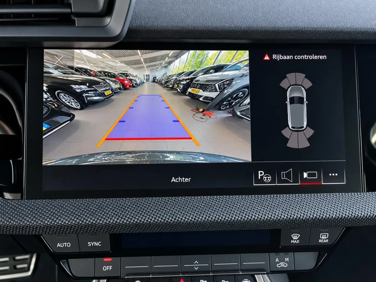 40 TFSI e 204pk Automaat S-Line edition Comfort pakket Plus Lichtmetalen Velgen 18" Matrix Led Parkeer sensoren Camera Cruise Control Adaptive Navigatie Apple Carplay/Android Auto