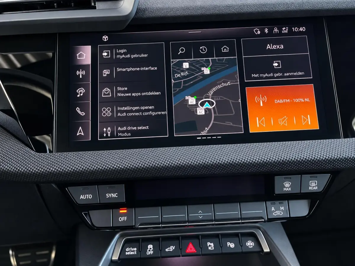 40 TFSI e 204pk Automaat S-Line edition Comfort pakket Plus Lichtmetalen Velgen 18" Matrix Led Parkeer sensoren Camera Cruise Control Adaptive Navigatie Apple Carplay/Android Auto