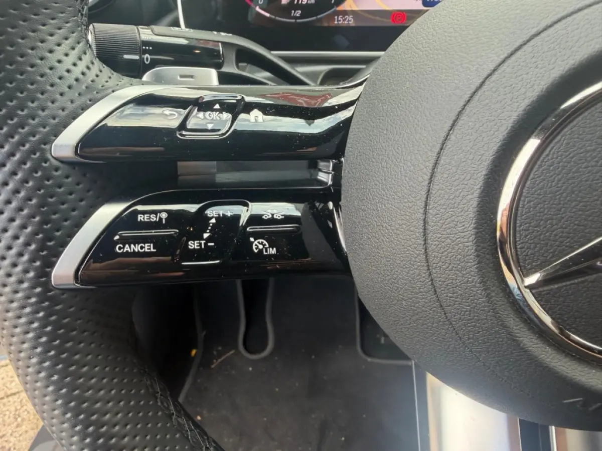 200 AMG LINE AUTOMAAT LMV NAVI PDC-CAMERA STOELVW MEMORYSTOELEN