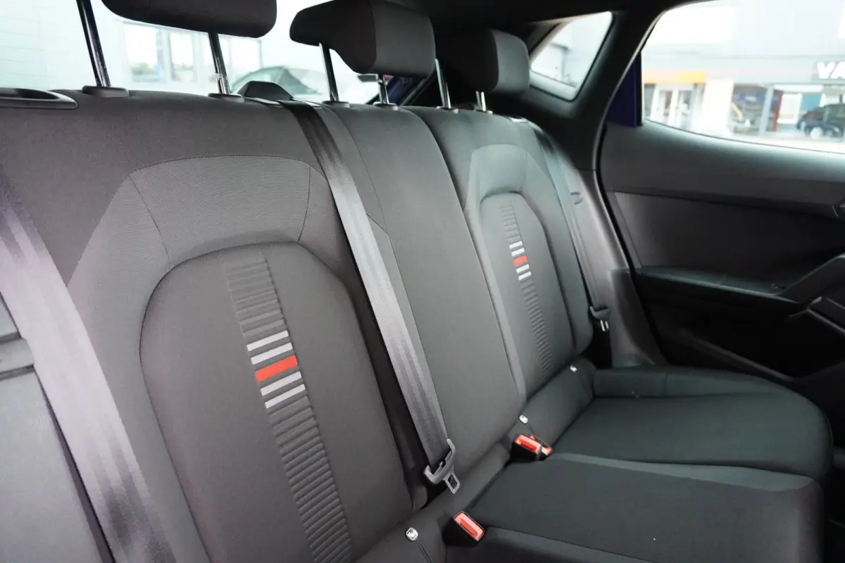 1.0 TSI FR Business Intense | Airco | Carplay | Vol opties | 2021 | Dealerauto | Inruil mogelijk