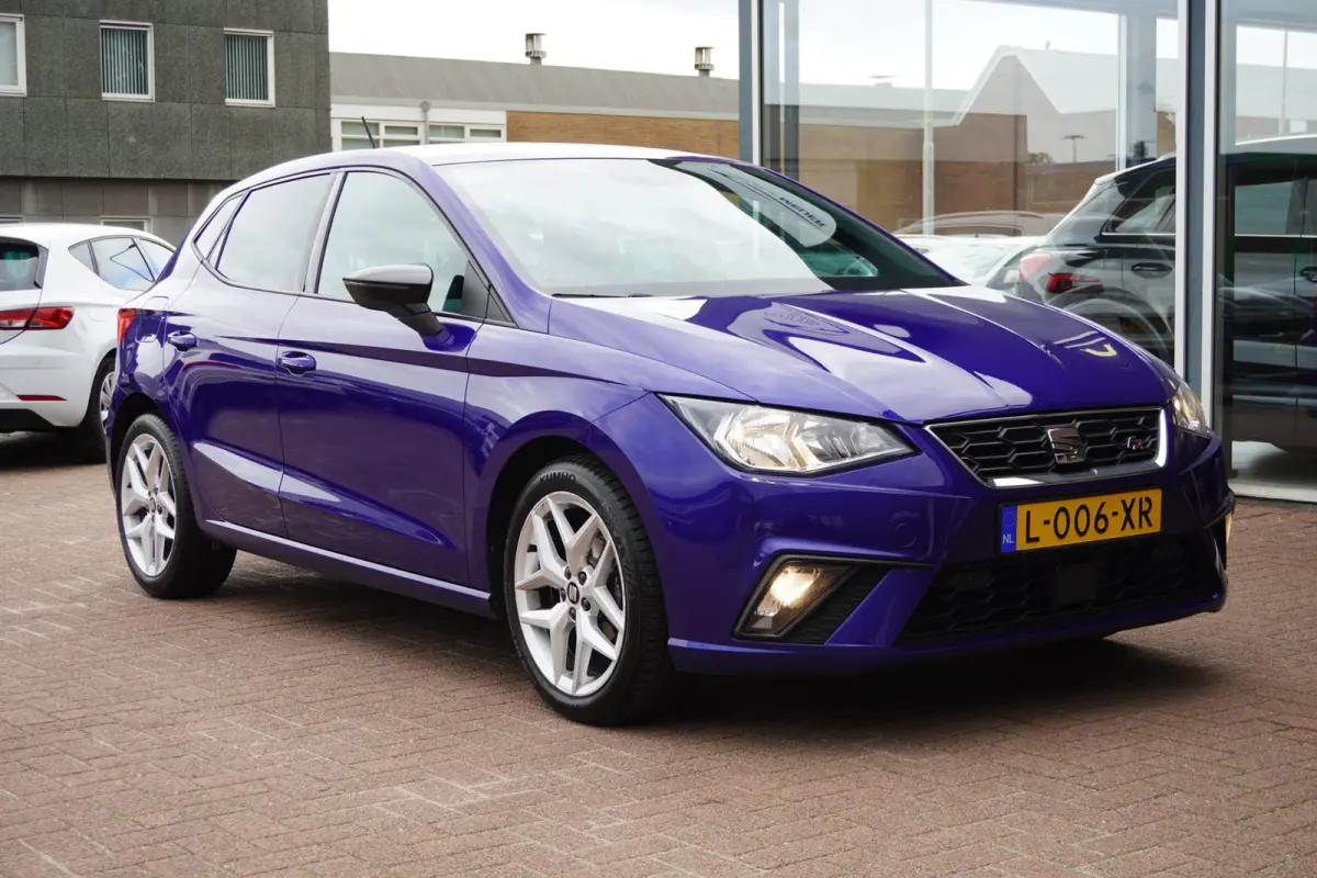 1.0 TSI FR Business Intense | Airco | Carplay | Vol opties | 2021 | Dealerauto | Inruil mogelijk
