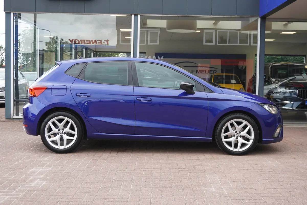 1.0 TSI FR Business Intense | Airco | Carplay | Vol opties | 2021 | Dealerauto | Inruil mogelijk