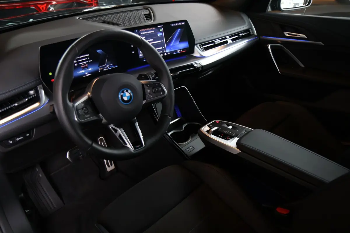XDrive25e M-sport 20 Inch Black Pakket Camera Btw!
