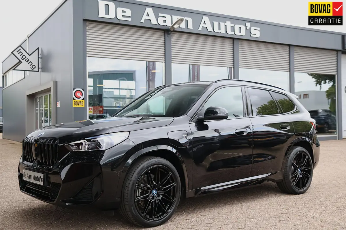 XDrive25e M-sport 20 Inch Black Pakket Camera Btw!