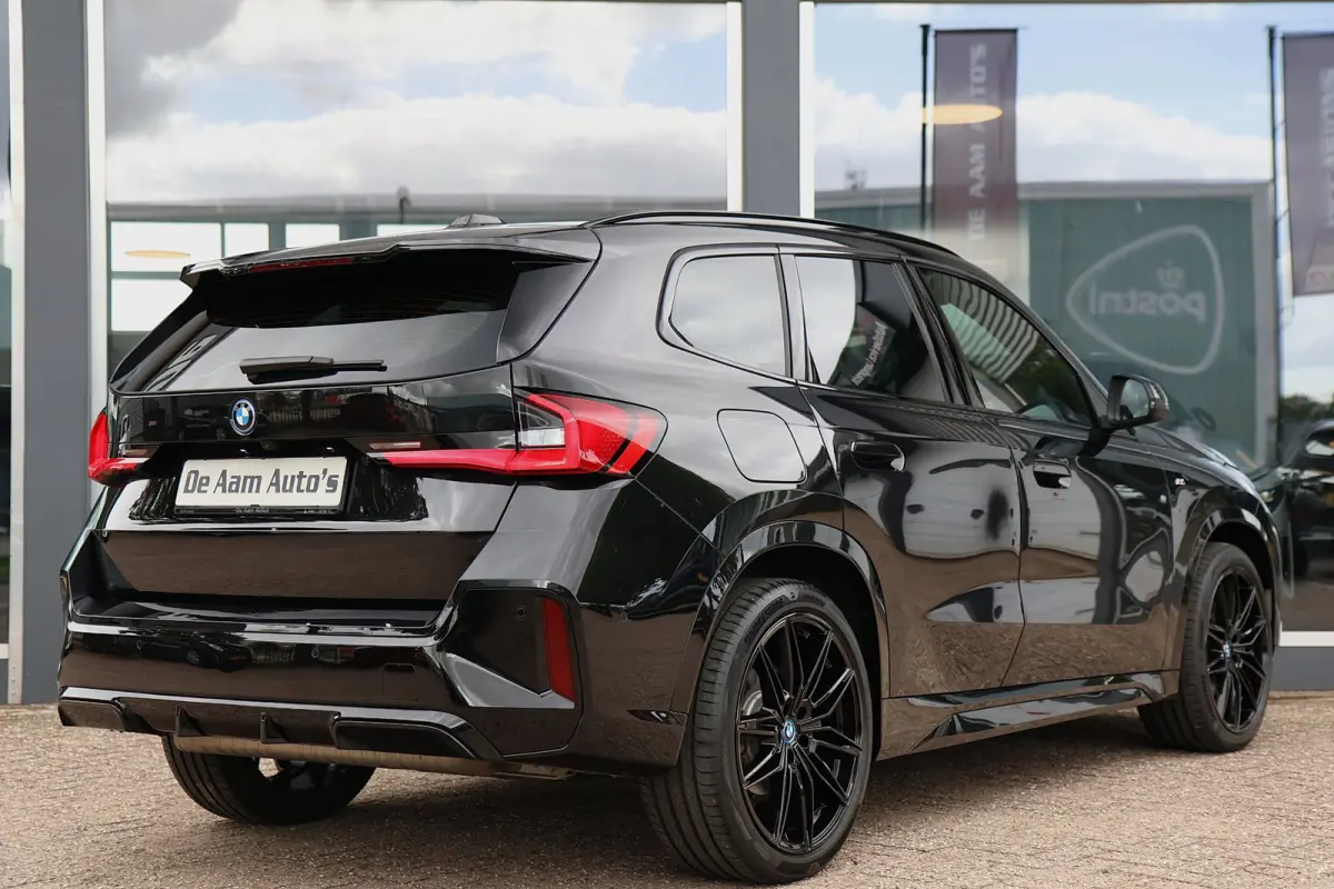 XDrive25e M-sport 20 Inch Black Pakket Camera Btw!