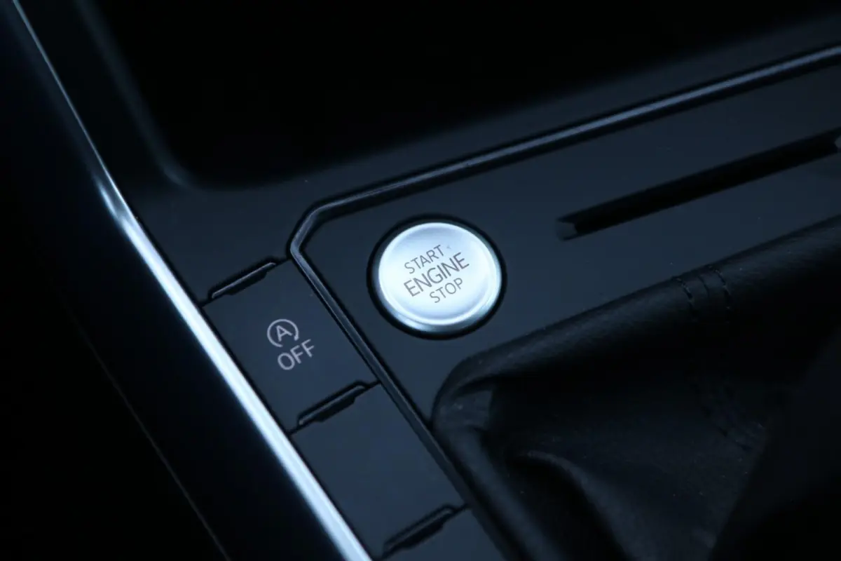 1.0 TSI 95pk Life | Trekhaak | Achteruitrijcamera | Stoelverwarming | Navigatie | App Connect