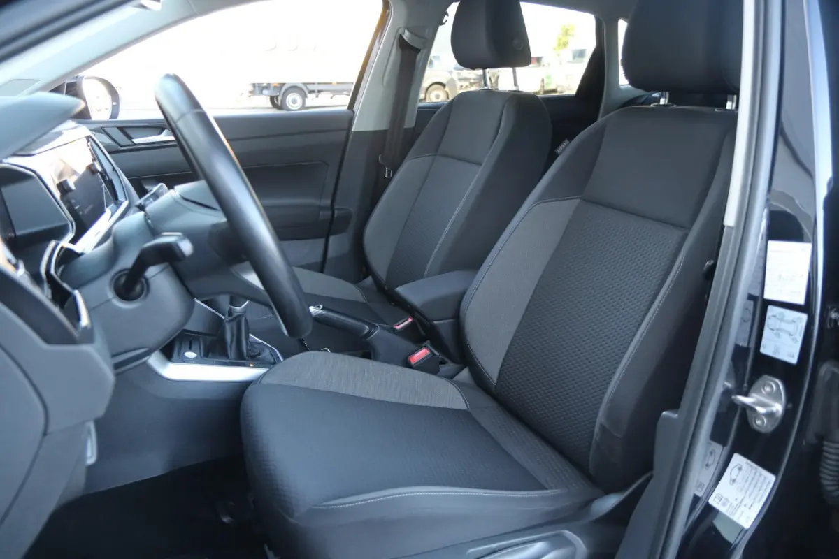 1.0 TSI 95pk Life | Trekhaak | Achteruitrijcamera | Stoelverwarming | Navigatie | App Connect