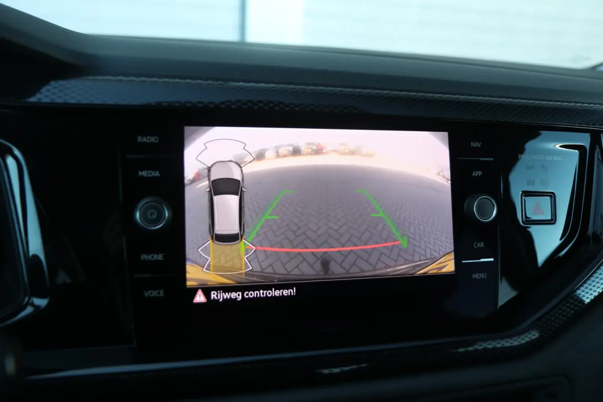 1.0 TSI 95pk Life | Trekhaak | Achteruitrijcamera | Stoelverwarming | Navigatie | App Connect