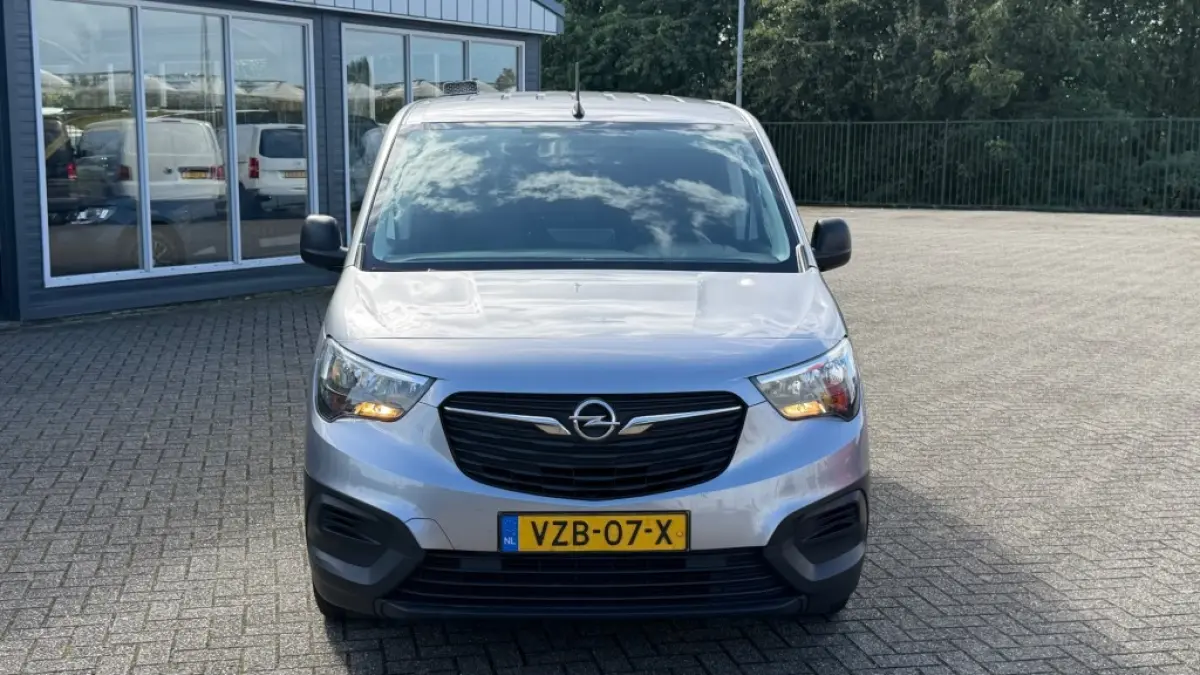 1.5D 75KW 102PK EURO 6 AIRCO/ CRUISE CONTROL/ TREKHAAK/ PARKEERSENSOREN/ 100% DEALERONDERHOUDEN