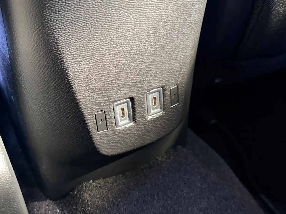 1.2 Turbo Automaat Hybrid GS | 2+6 JAAR GARANTIE| MATRIX LED| DODEHOEK DETECTIE| KEYLESS ENTRY & START| DRAADLOZE TELEFOONLADER| NAVIGATIE + APPLE CARPLAY/ANDROID AUTO| CAMERA + PARKEERSENOS