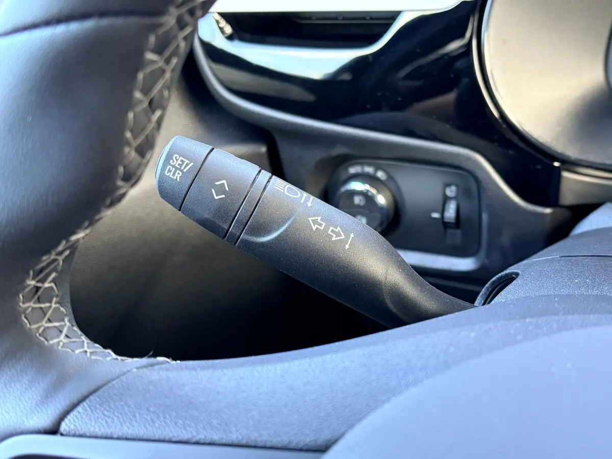 1.2 Turbo Automaat Hybrid GS | 2+6 JAAR GARANTIE| MATRIX LED| DODEHOEK DETECTIE| KEYLESS ENTRY & START| DRAADLOZE TELEFOONLADER| NAVIGATIE + APPLE CARPLAY/ANDROID AUTO| CAMERA + PARKEERSENOS