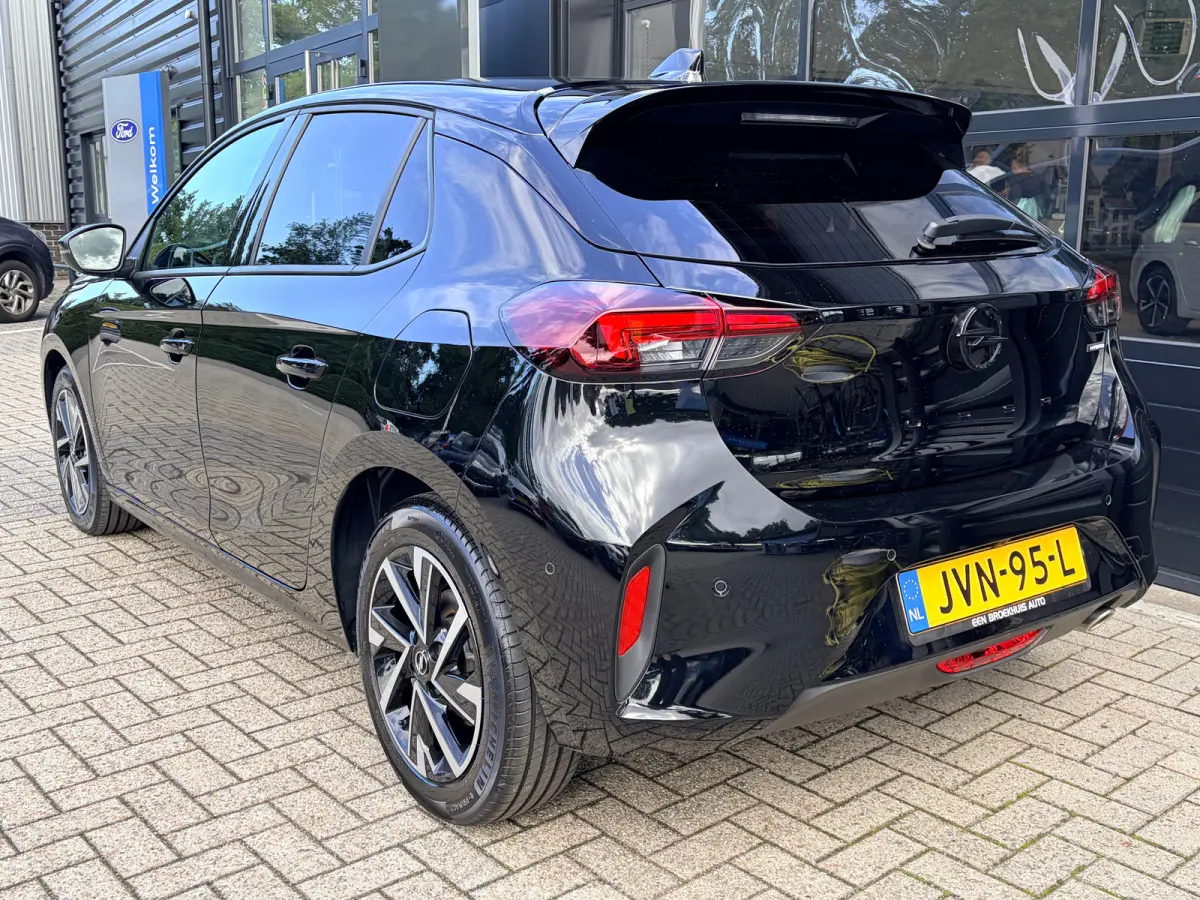 1.2 Turbo Automaat Hybrid GS | 2+6 JAAR GARANTIE| MATRIX LED| DODEHOEK DETECTIE| KEYLESS ENTRY & START| DRAADLOZE TELEFOONLADER| NAVIGATIE + APPLE CARPLAY/ANDROID AUTO| CAMERA + PARKEERSENOS