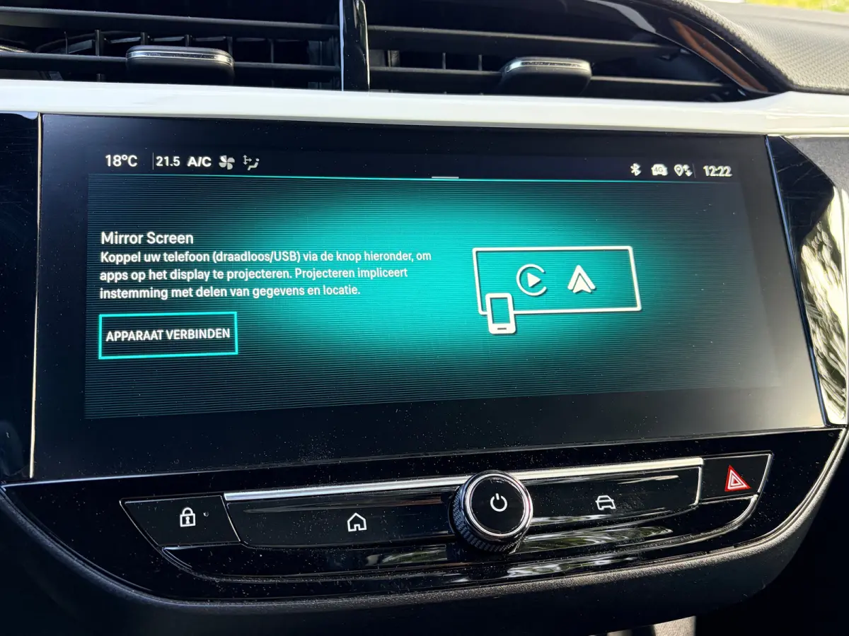 1.2 Turbo Automaat Hybrid GS | 2+6 JAAR GARANTIE| MATRIX LED| DODEHOEK DETECTIE| KEYLESS ENTRY & START| DRAADLOZE TELEFOONLADER| NAVIGATIE + APPLE CARPLAY/ANDROID AUTO| CAMERA + PARKEERSENOS
