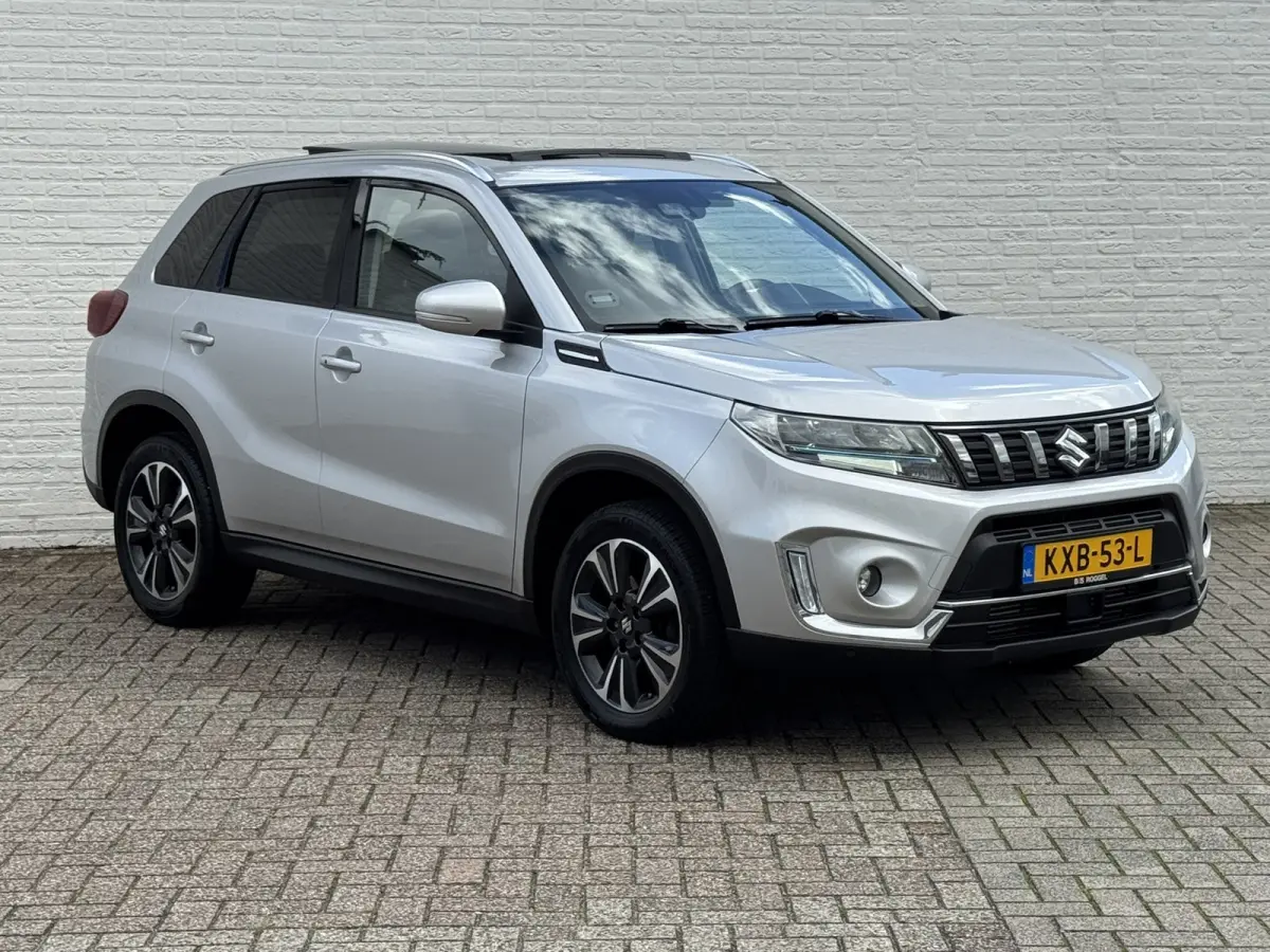 1.4 Boosterjet Style Smart Hybrid Trekhaak Panorama dak Camera+pdc Dealer onderhouden